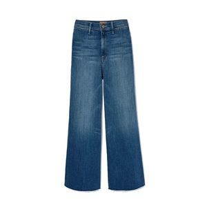 Mother Swooner Roller Crop Fray Jeans